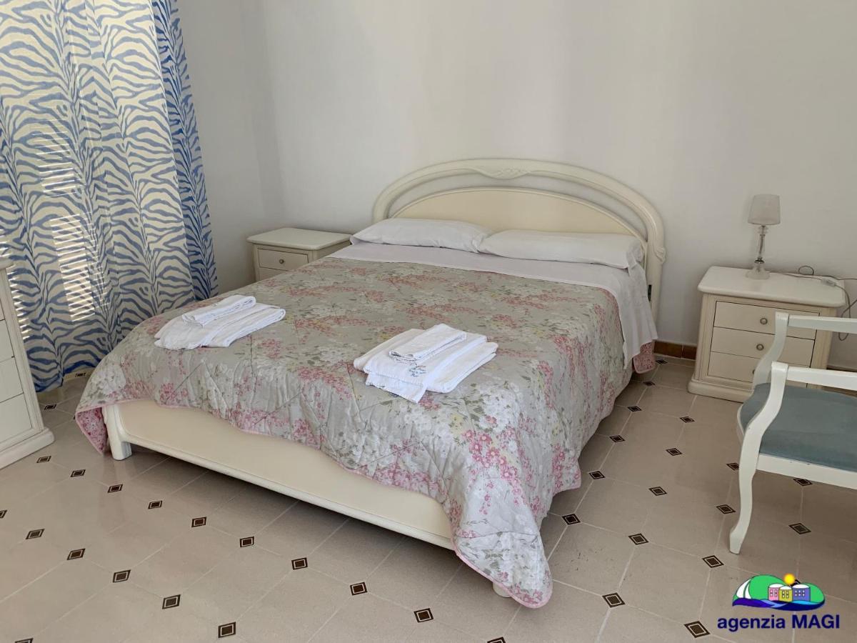 Appartement Magi - Orchidea à Ponza Extérieur photo